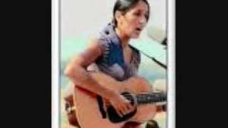 Joan Baez - No Nos Moveran.wmv