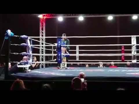 Dean vs Steve kickboxing