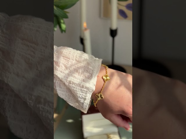 بكج سوارة مطلية بالذهب مع ساعة