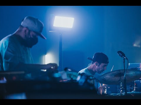 Orelha Negra com Napoleão Mira - A Noite Em Que Eu Nasci | Eléctrico | Antena 3