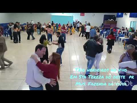 Trio herdeiros ao vivo em Sta Tereza do oeste pr #seguidores #trio herdeiros #bailãoaovivo 