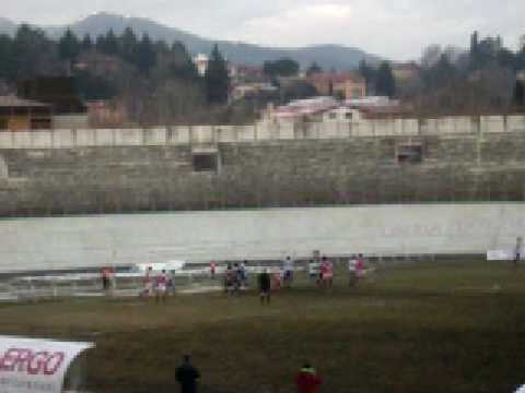 Varese - Canavese 2 - 1   al gol di Lorenzo Crocetti esultanza in tribuna.