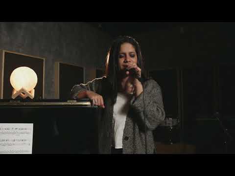 Dan Gryzon feat. Ilina Hats - AURA (Acoustic Version) [Live at Tonehouse Studios]