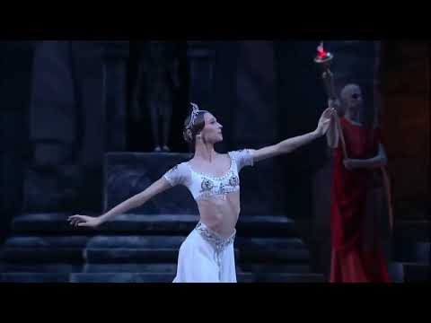 Svetlana Zakharova  Nikiya - Maria Alexandrova Gamzatti - Vladislav Lantratov Solor. La Bayadère.