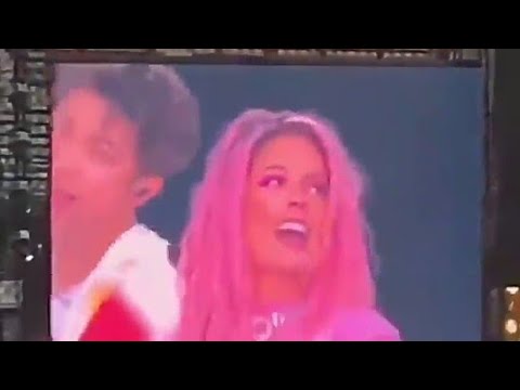 190607 BTS Boy With Luv Ft Halsey @BTS 방탄소년단 Speak Yourself at Stade de France In Paris 2019
