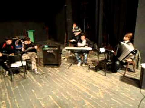 Omladinski ansambl Tešanj-Dolazim ti (Nedim Hasanić)