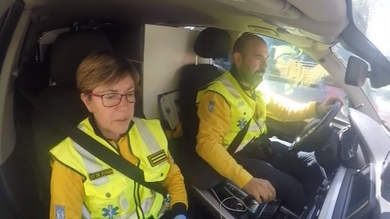 Watch AsĆ es el dĆa a dĆa dentro de una ambulancia del SAMUR Now AsĆ es el dĆa a dĆa dentro de una ambulancia del SAMUR