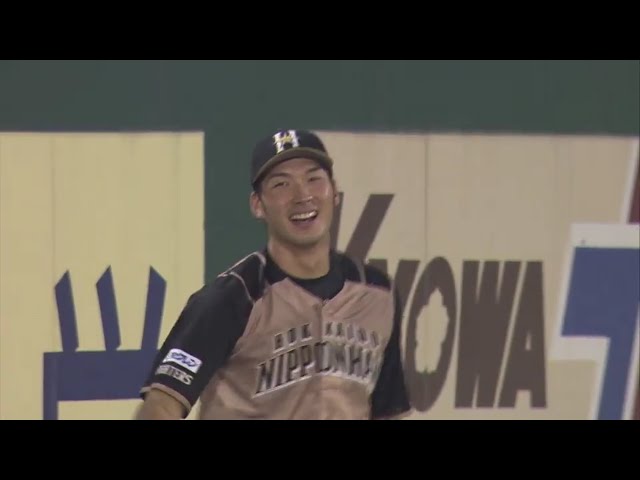 【6回裏】落下地点に一直線!! ファイターズ・大田の好プレー!! 2017/8/25 E-F