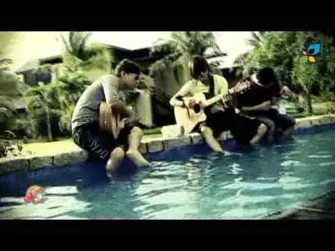 10   R Zarni   Holiday