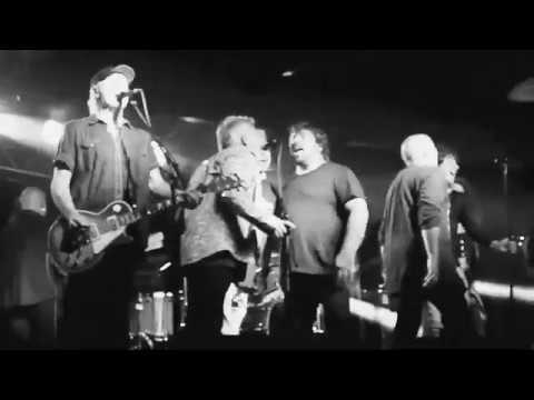 Raise A Little Hell - Trooper (feat. Darby Mills Project)