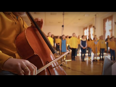 Zünde eine Kerze an - Запаліть свічку