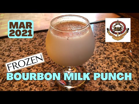NEW ORLEANS FOOD: Frozen Bourbon Milk Punch & Burger @ BOURBON HOUSE • French Quarter Restaurants