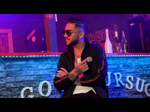 Nikolas Sax - Sunt baiatul ala care ti-a dat intalnire [Videoclip Oficial] 2022 ft. YADi