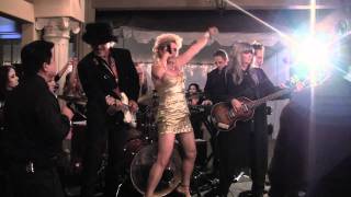 Behind the Scenes of Mansion of Blood with Calista Carradine video