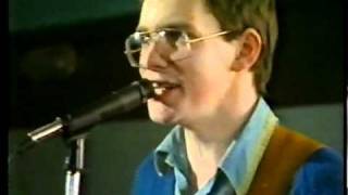 The Clean - She Goes She Goes