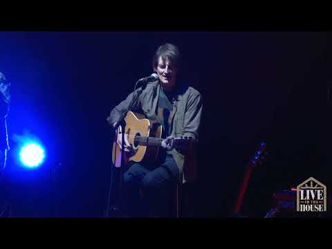 The Leisure Society -   A Bird, A Bee, Humanity