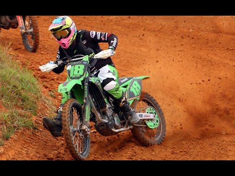 Tombo na largada, gate cheio e Corrida de recuperação no Velocross