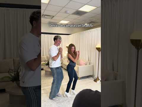 Detrás d e cámaras con Shakira #apolo