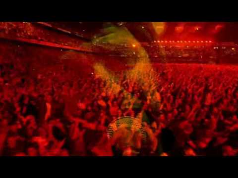 Oasis - Dont Look Back In Anger Live in Manchester 2005