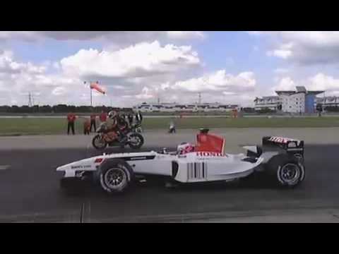 F1 Car vs. Motorbike vs. Power Boat