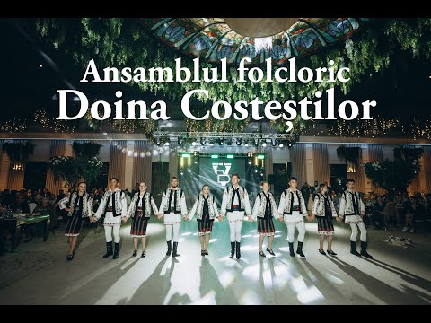 Ansamblul folcloric Doina Costestilor - moment artistic nuntă