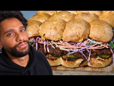 Impress your guests with the EASIEST Pull apart brisket sliders