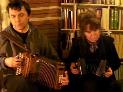 Meillionen: Welsh Set Dance Tune - Mary Humphreys and Anahata