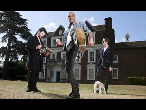 Chase & Status - Brixton Briefcase VIP (Feat. D Double E)