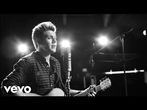 Niall Horan - This Town (Live, 1 Mic 1 Take)