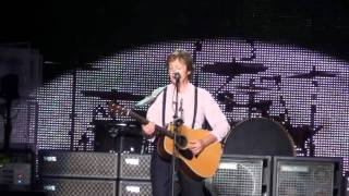 Paul McCartney - And I Love Her + Blackbird HD (Lima 9/Mayo/2011)
