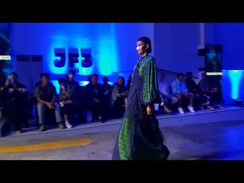 Evening Wear Gregorius Vici Usung Inspirasi Suku Dayak, IFC Semarang di JF3 | Terkini Dicari