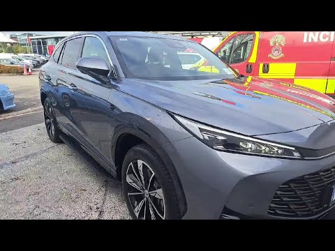 MG HS TOP SPEC PHEV TAN LEATHER - Image 2