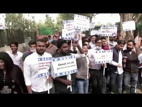 孟買法院停止逮捕迪沙-拉維的同事。 (Mumbai court stops arrest of associate of Disha Ravi)