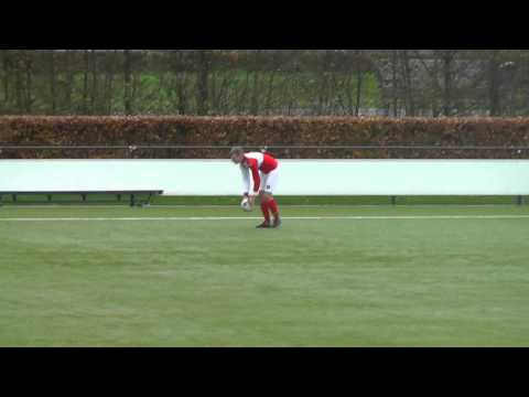 15 nov 2015 UVV 1 - Zwaluwen Utrecht 11 com 4-0 De wind