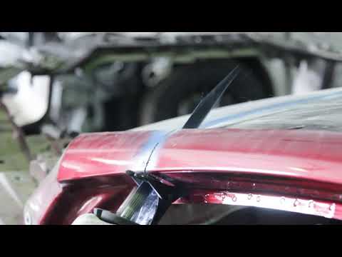 Blade cuts reinforced pillars: Endurance for Vehicle Rescue Carbide Blade