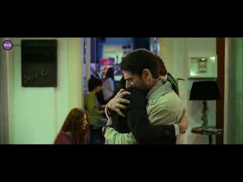 Issız Adam Sarılma Sahnesi Hikaye'Lik