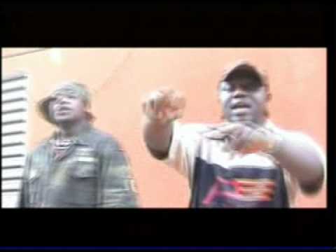 Zaps men-tape pas la femme