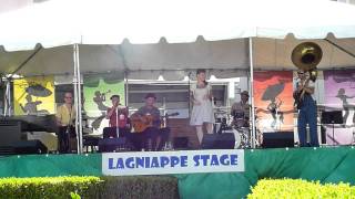 Meschiya Lake and dem little Big Horns  "Comes Love"