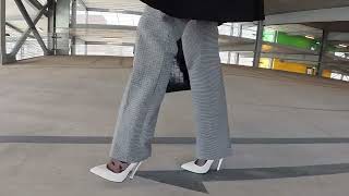 Download lagu Extreme High Heels in Cozy Coffee House | 6 Inch Stilettos Walk | Gianrico Mori | SE 260308 mp3