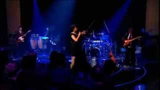 LUZ EN DIRECTO BESARE EL SUELO