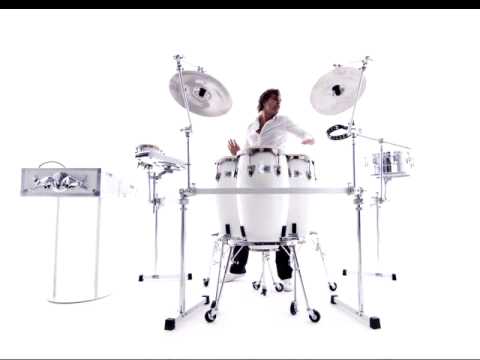 Soares ft. Miss Bunty - Iris