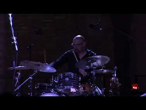 Jim Mullen Trio feat Enzo Zirilli (d), Alberto Marsico (org) Rubiera Jazz Summer 2016  ArtMakertv