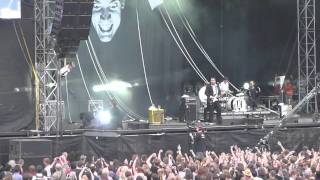 The Hives - Bigger Hole To Fill @ Prague City Festival 23-6-&#39;11