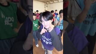 iiONDOがONE N' ONLYの「Samba de Night Fever」を踊るショート動画