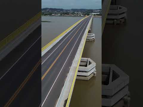 Essa é a maior ponte sobre o rio Araguaia ligando as cidades de São Geraldo do Araguaia e xambioá