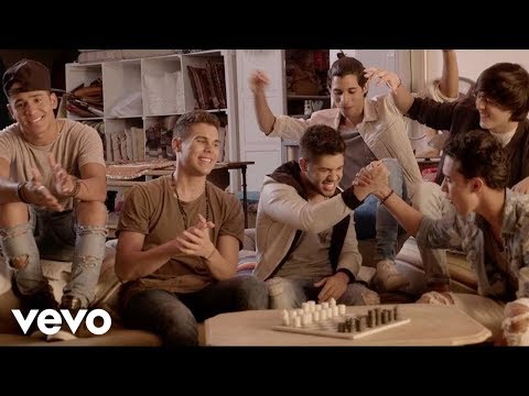CNCO & ZÉ FELIPE - Tan Fácil (Spanish-Portuguese Version)[Official Video]