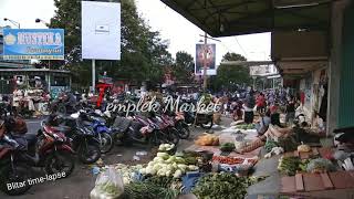 preview picture of video 'Pasar Templek - Blitar time lapse'