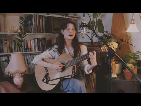 Clara Mann - Thoughtless (Live)