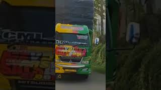 Download lagu story WhatsApp truk oleng parahh sampe angkat ban😱🔥 #storytruk #olengbos #storytrukmbois #storywa mp3