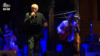 preview picture of video 'Ambrogio Sparagna e Peppe Servillo & Orchestra Popolare Italiana - 'O Zampugnaro 'Nnammurato (Live)'